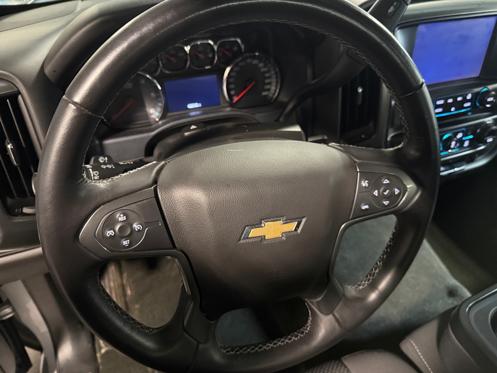 Thumbnail: 2018 Chevrolet Silverado 1500 - 5
