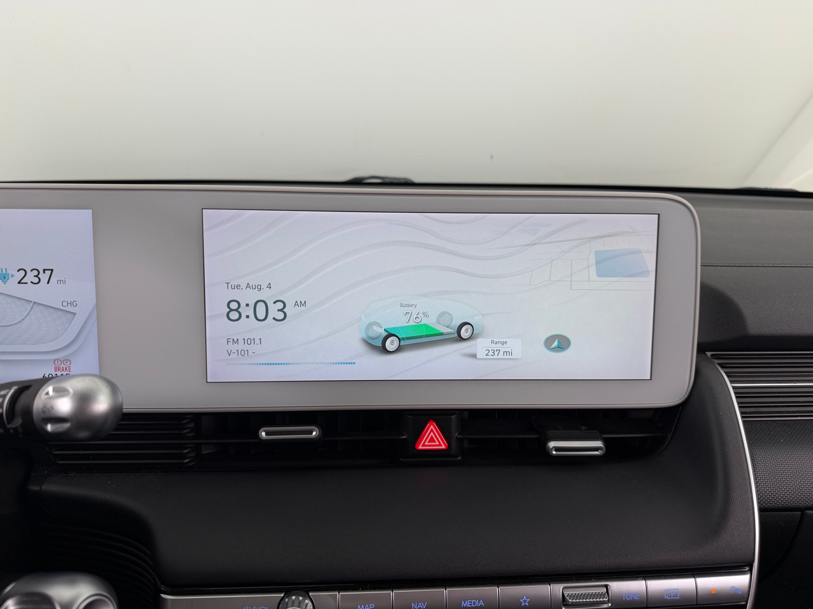 Thumbnail: 2022 Hyundai Ioniq 5 - 3