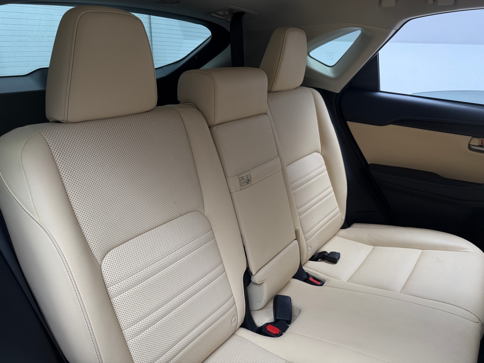 Thumbnail: 2015 Lexus NX - 5
