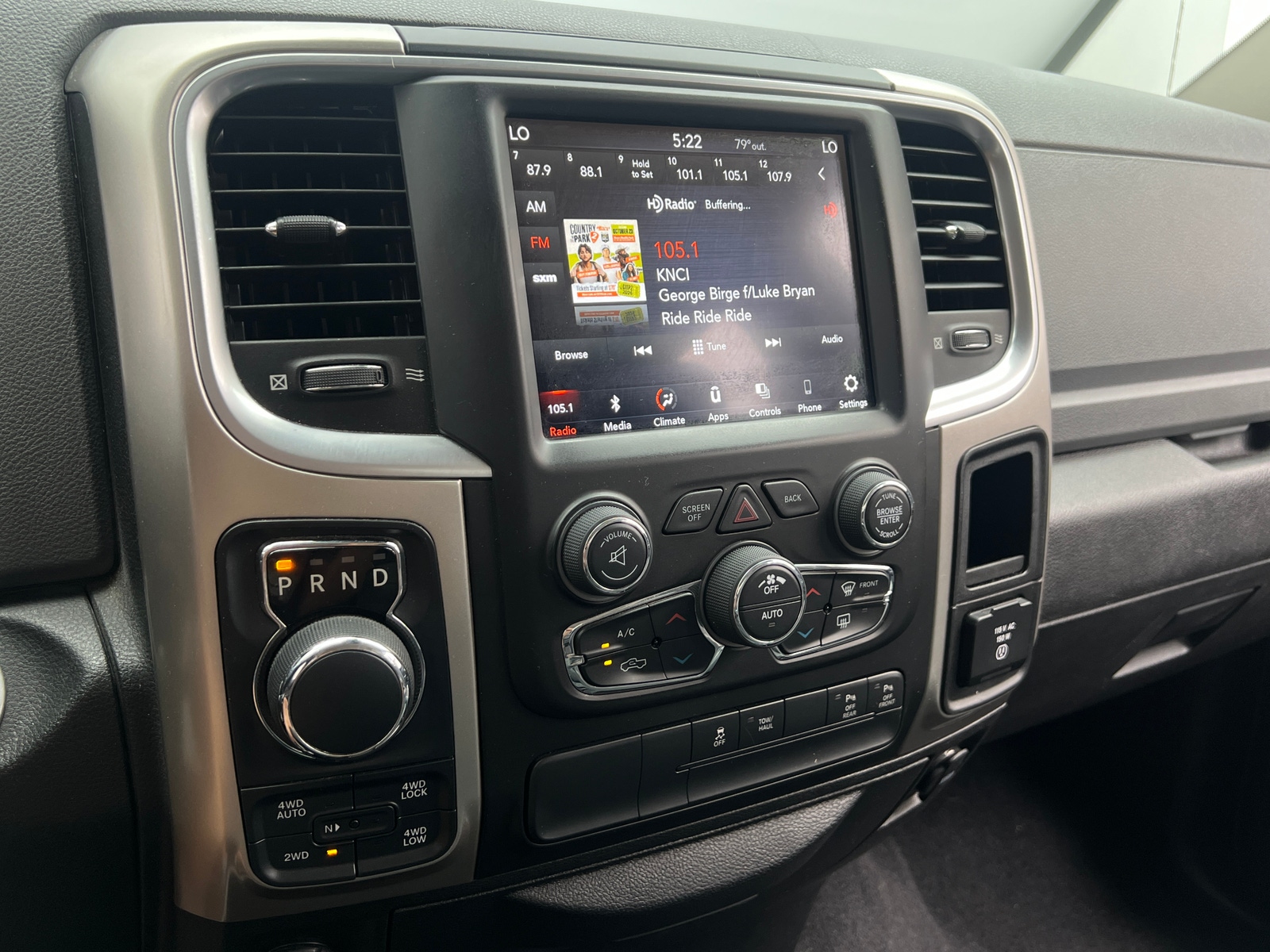Thumbnail: 2019 RAM 1500 Classic - 4