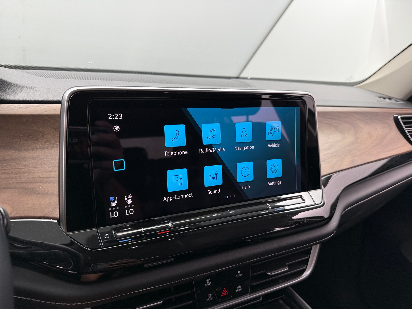 Thumbnail: 2026 Volkswagen Atlas - 3