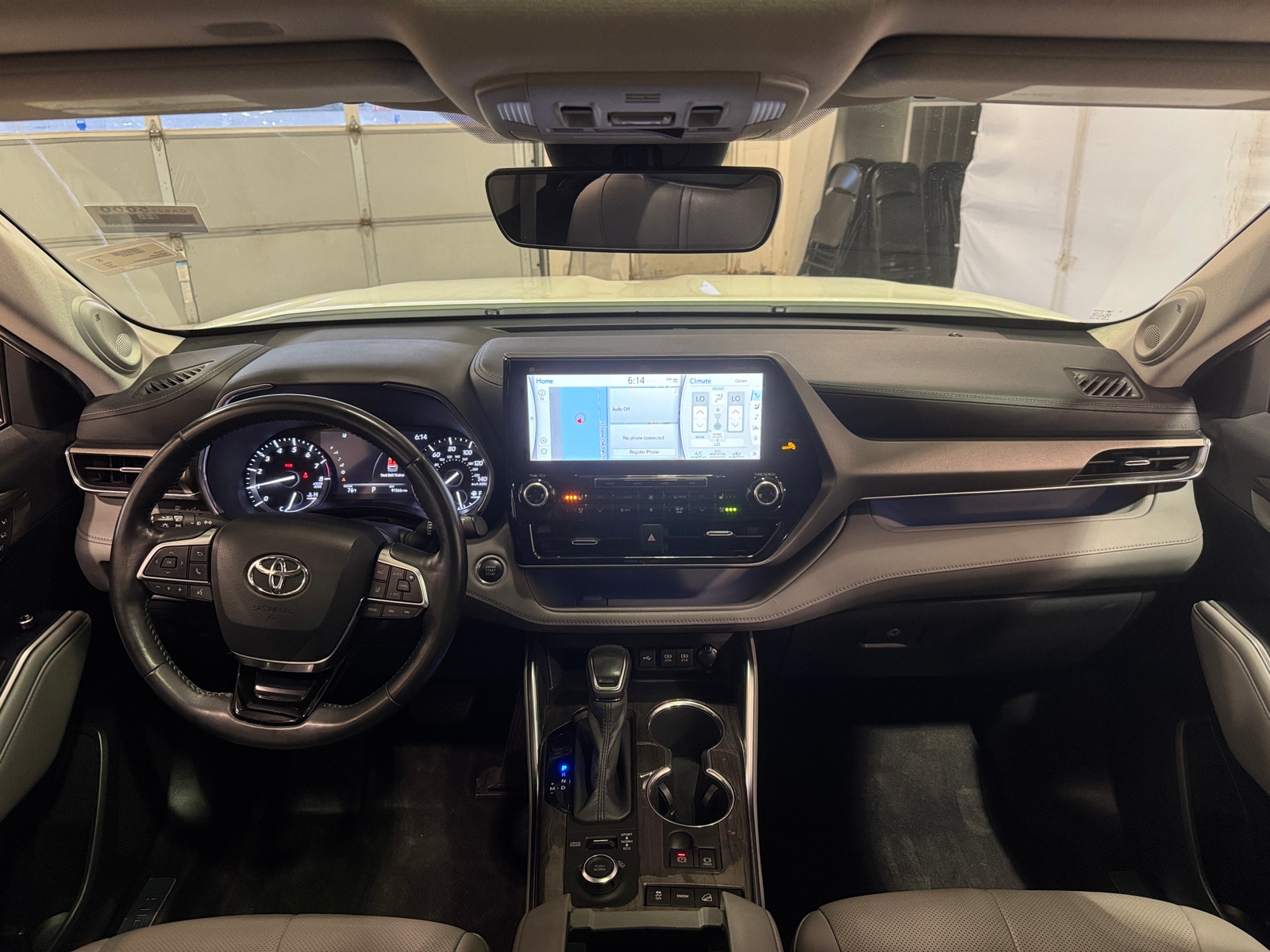 Thumbnail: 2020 Toyota Highlander - 2
