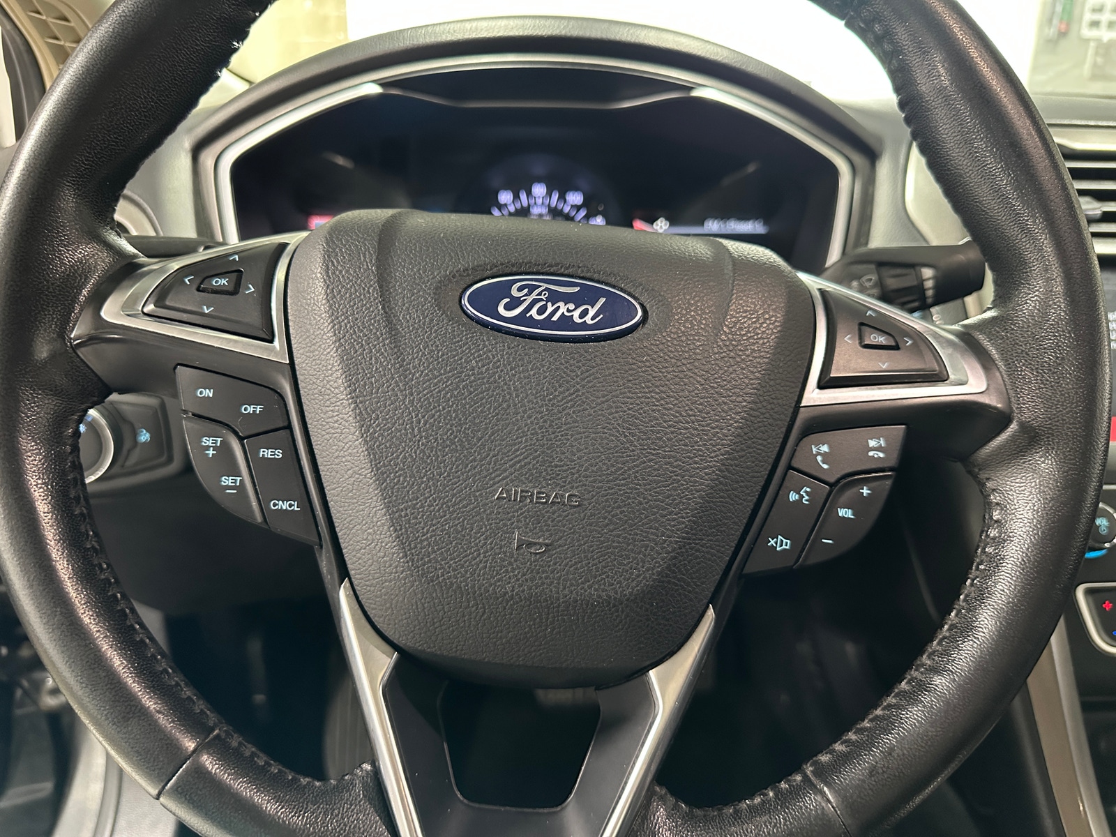 Thumbnail: 2019 Ford Fusion - 4