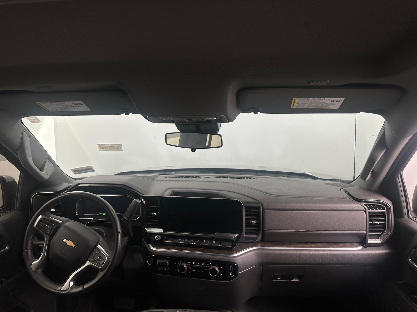 Thumbnail: 2022 Chevrolet Silverado 1500 - 3