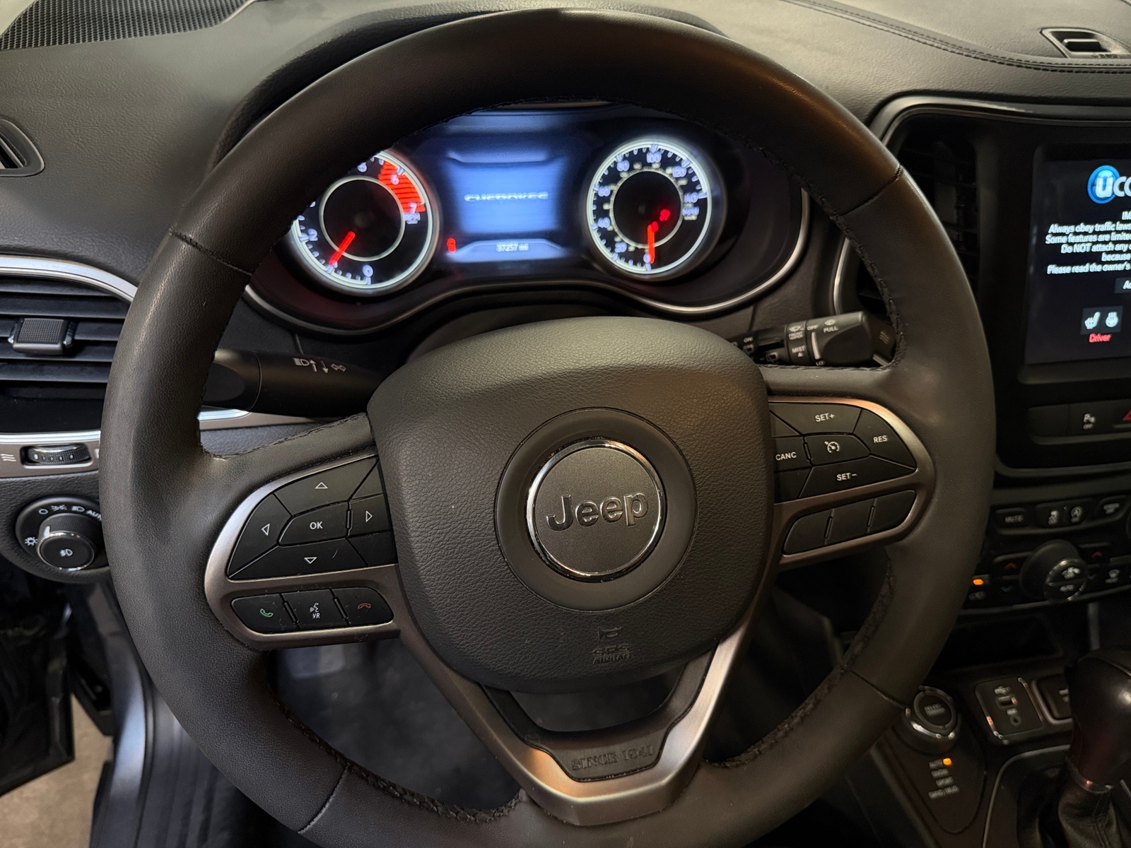 Thumbnail: 2022 Jeep Cherokee - 4