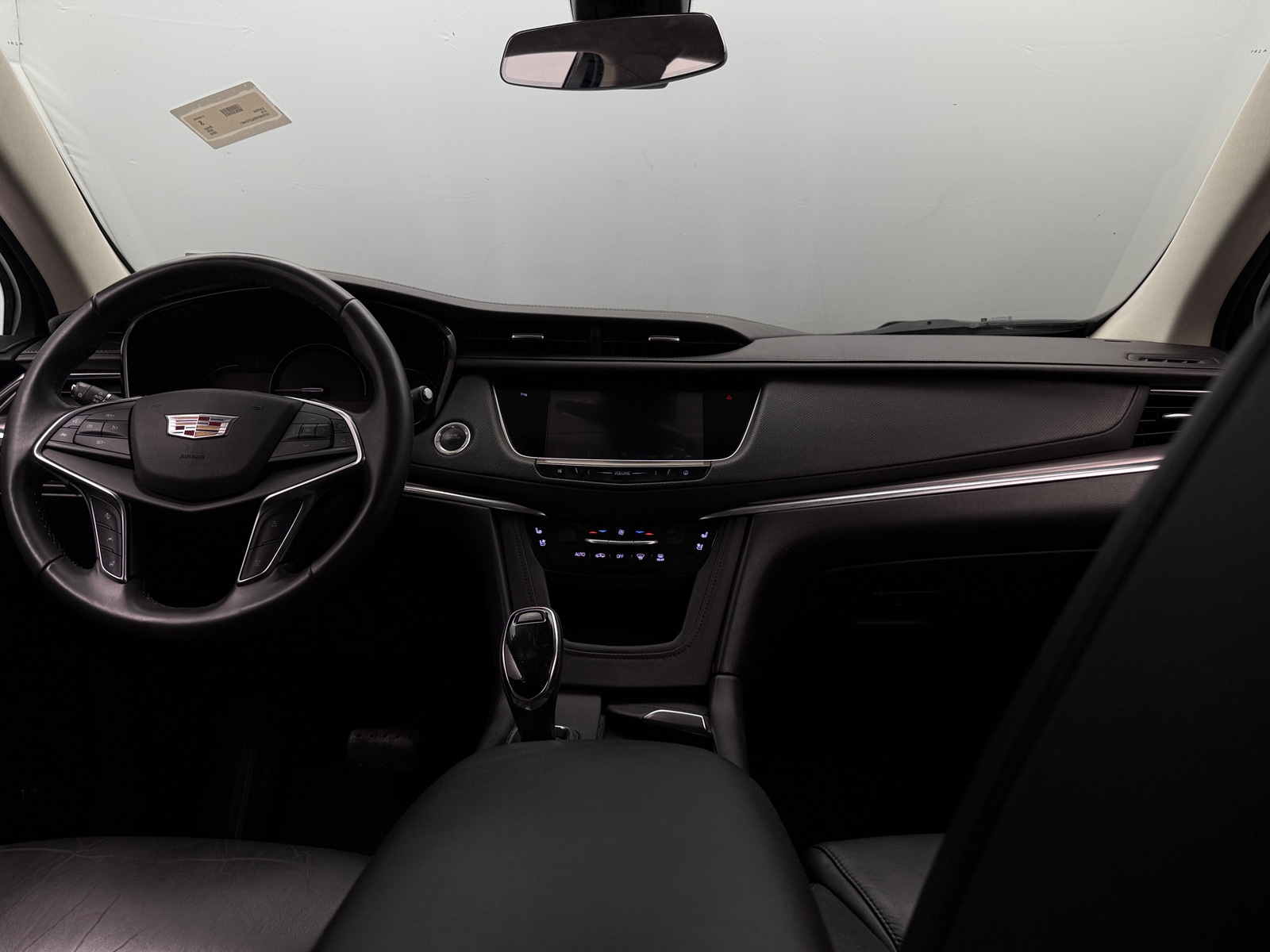 Thumbnail: 2018 Cadillac XT5 - 2