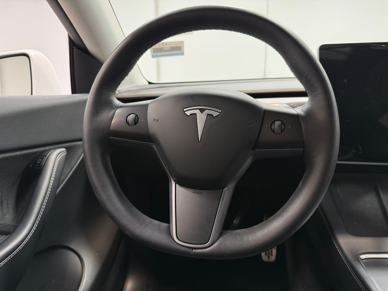 Thumbnail: 2022 Tesla Model Y - 4