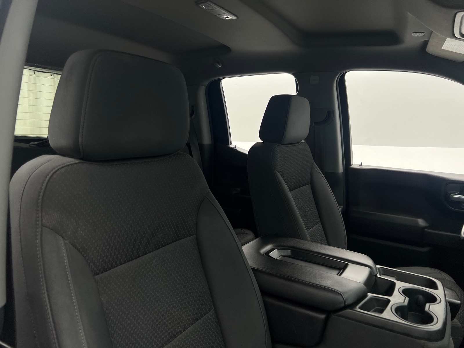 Thumbnail: 2020 Chevrolet Silverado 1500 - 2