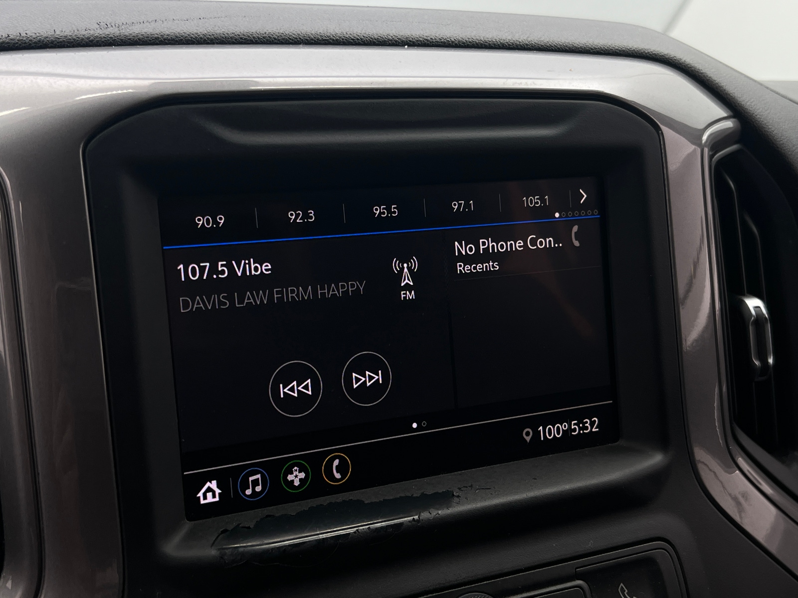 Thumbnail: 2020 Chevrolet Silverado 1500 - 4