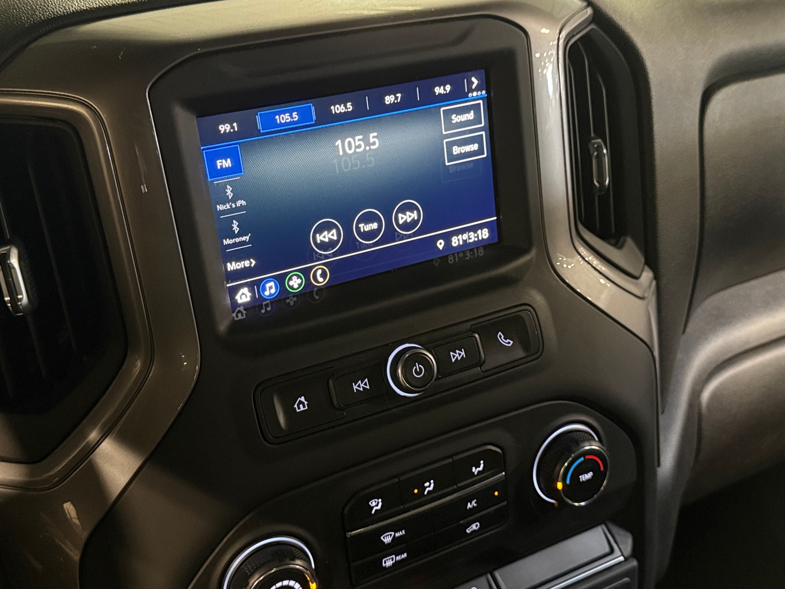 Thumbnail: 2020 Chevrolet Silverado 1500 - 4