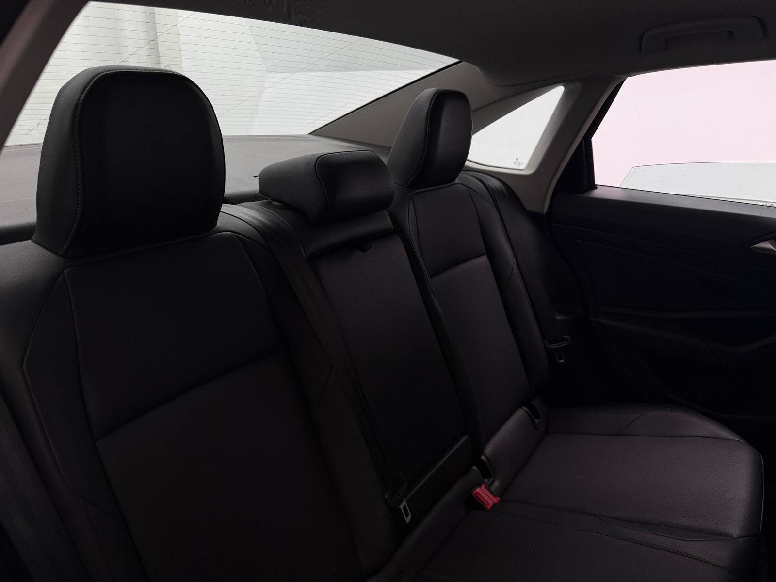 Thumbnail: 2019 Volkswagen Jetta - 5