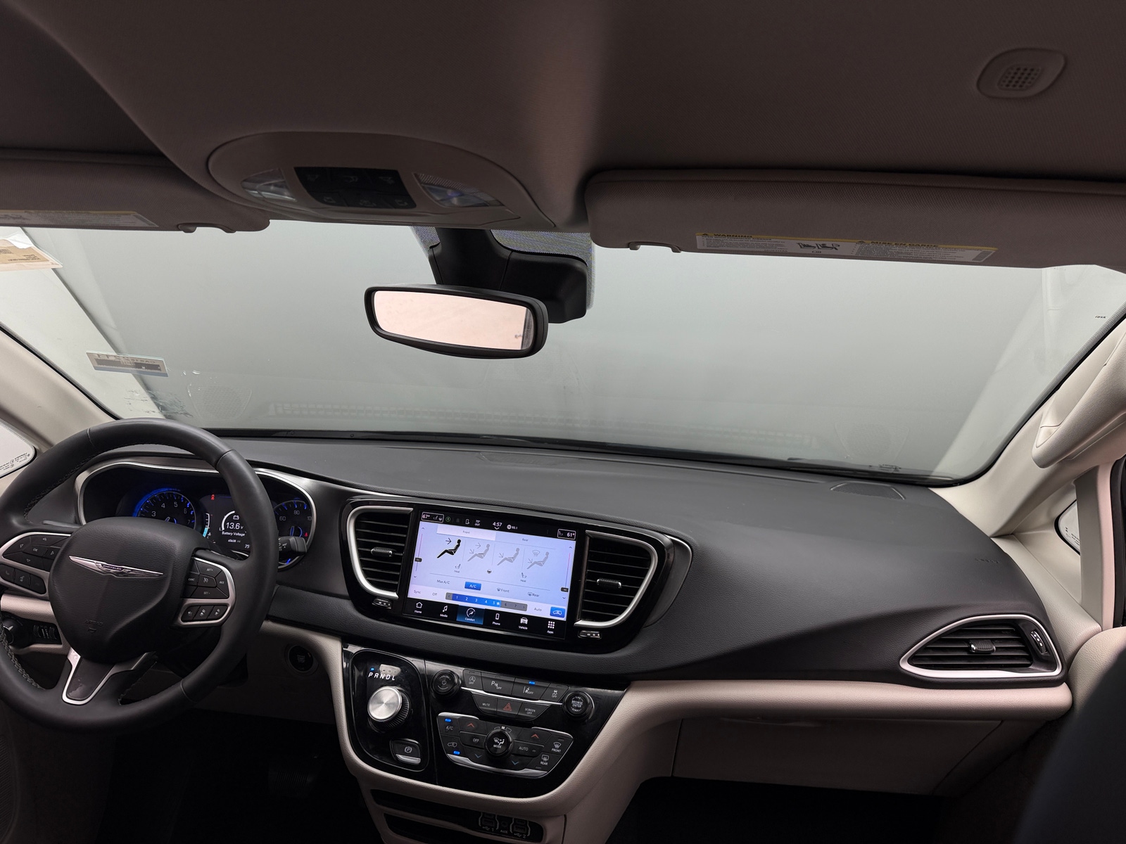 Thumbnail: 2024 Chrysler Pacifica - 2