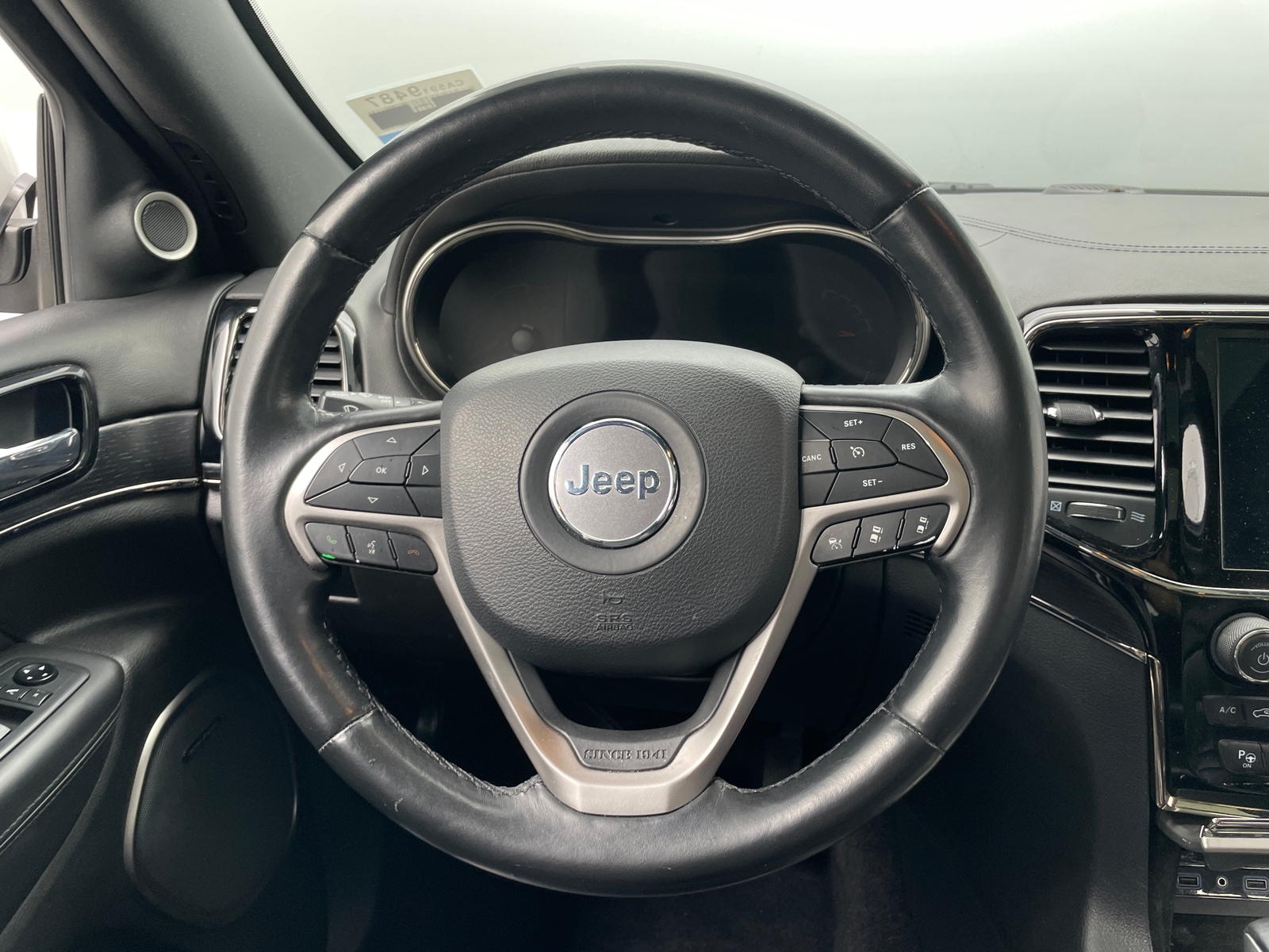Thumbnail: 2019 Jeep Grand Cherokee - 4