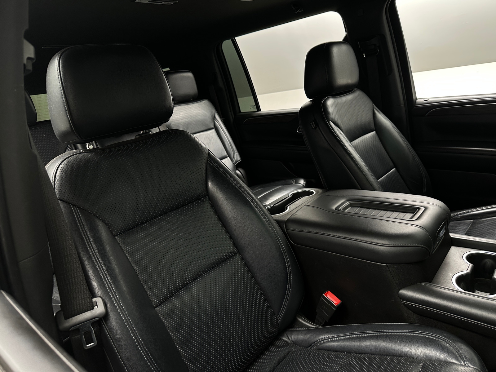 Thumbnail: 2021 Chevrolet Suburban - 2