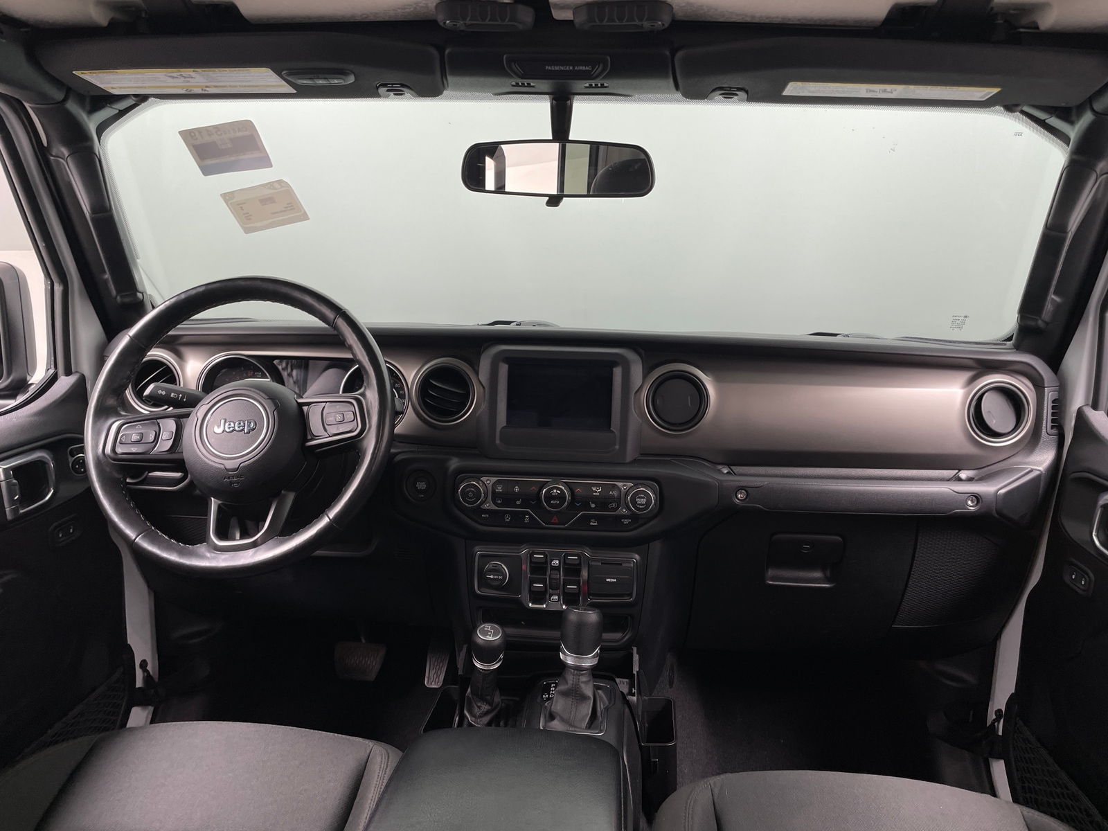 Thumbnail: 2021 Jeep Gladiator - 3