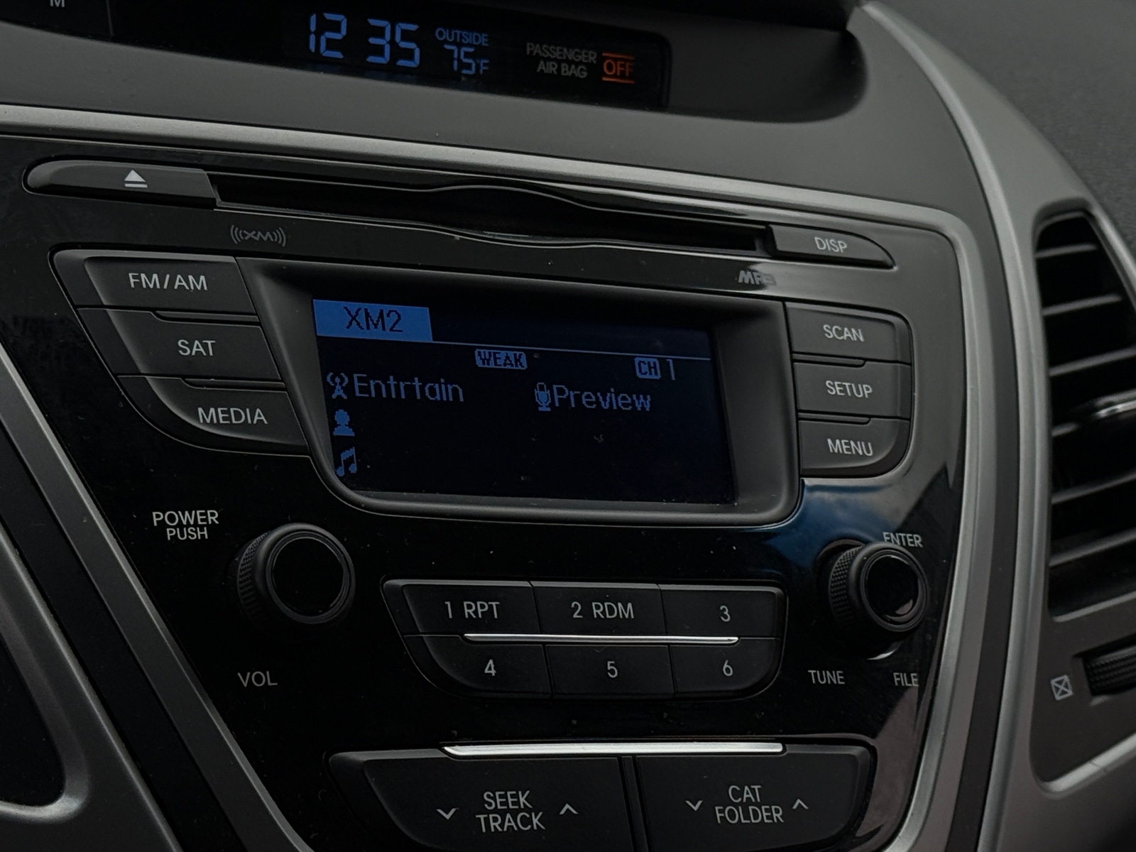 Thumbnail: 2016 Hyundai Elantra - 4