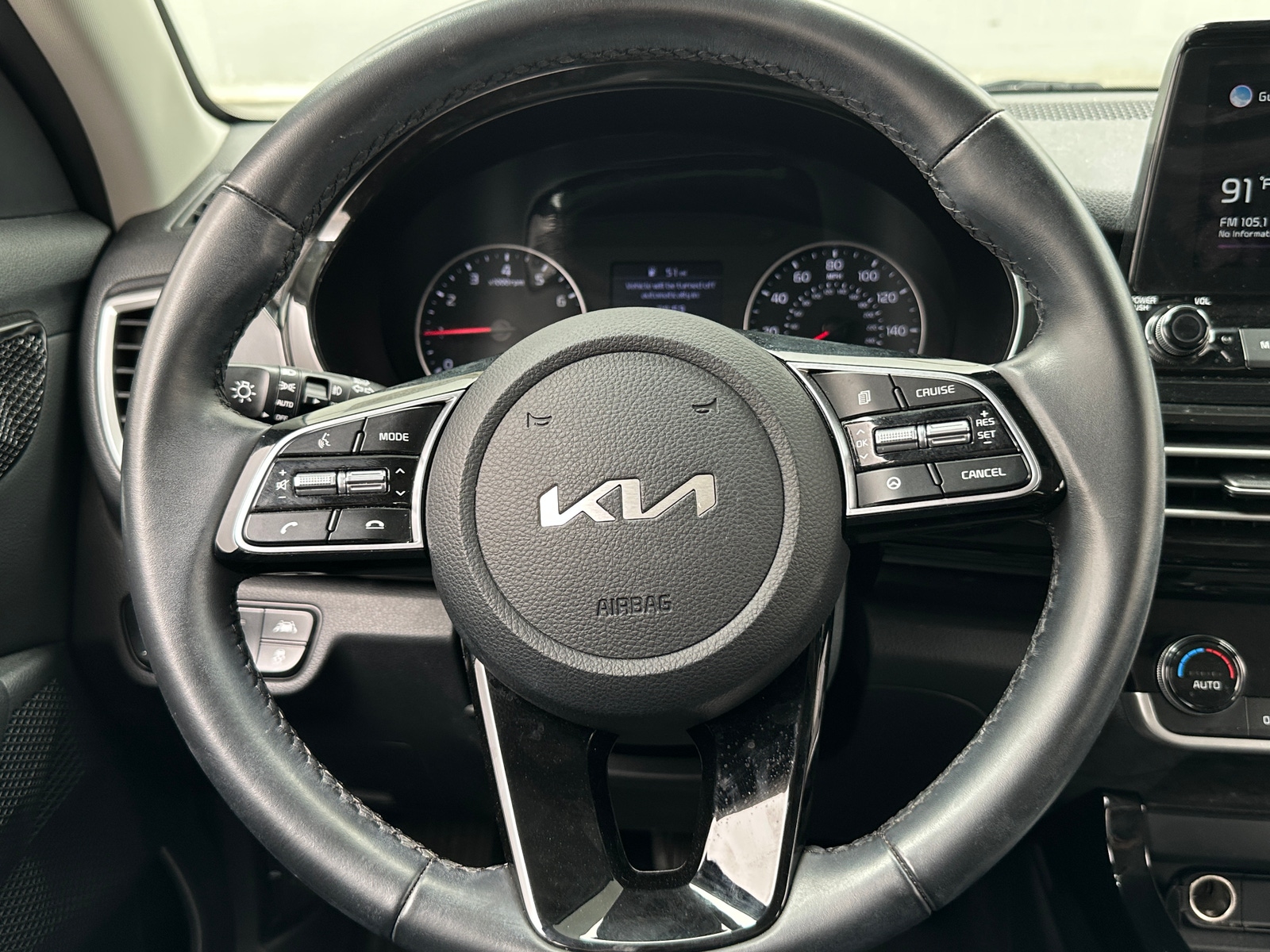 Thumbnail: 2022 Kia Seltos - 4