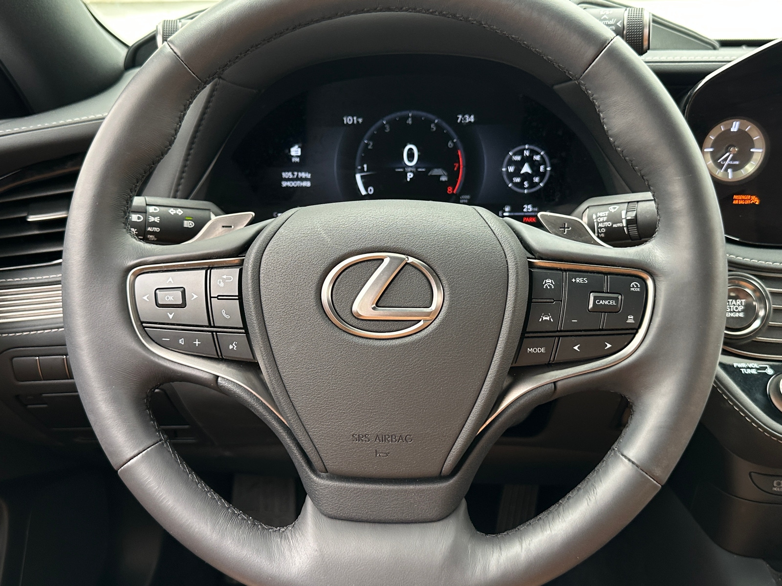 Thumbnail: 2025 Lexus LS - 4
