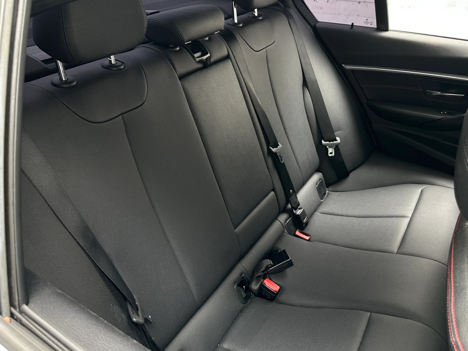 Thumbnail: 2016 BMW 3 Series - 5