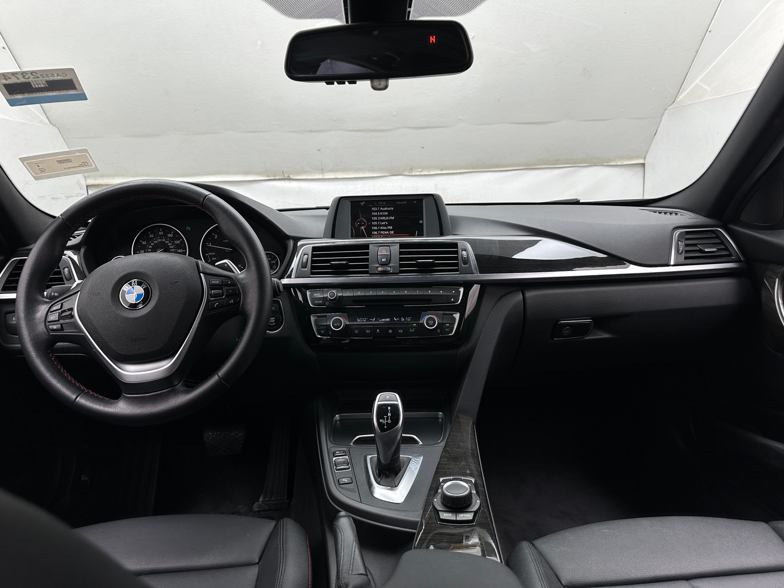 Thumbnail: 2016 BMW 3 Series - 2