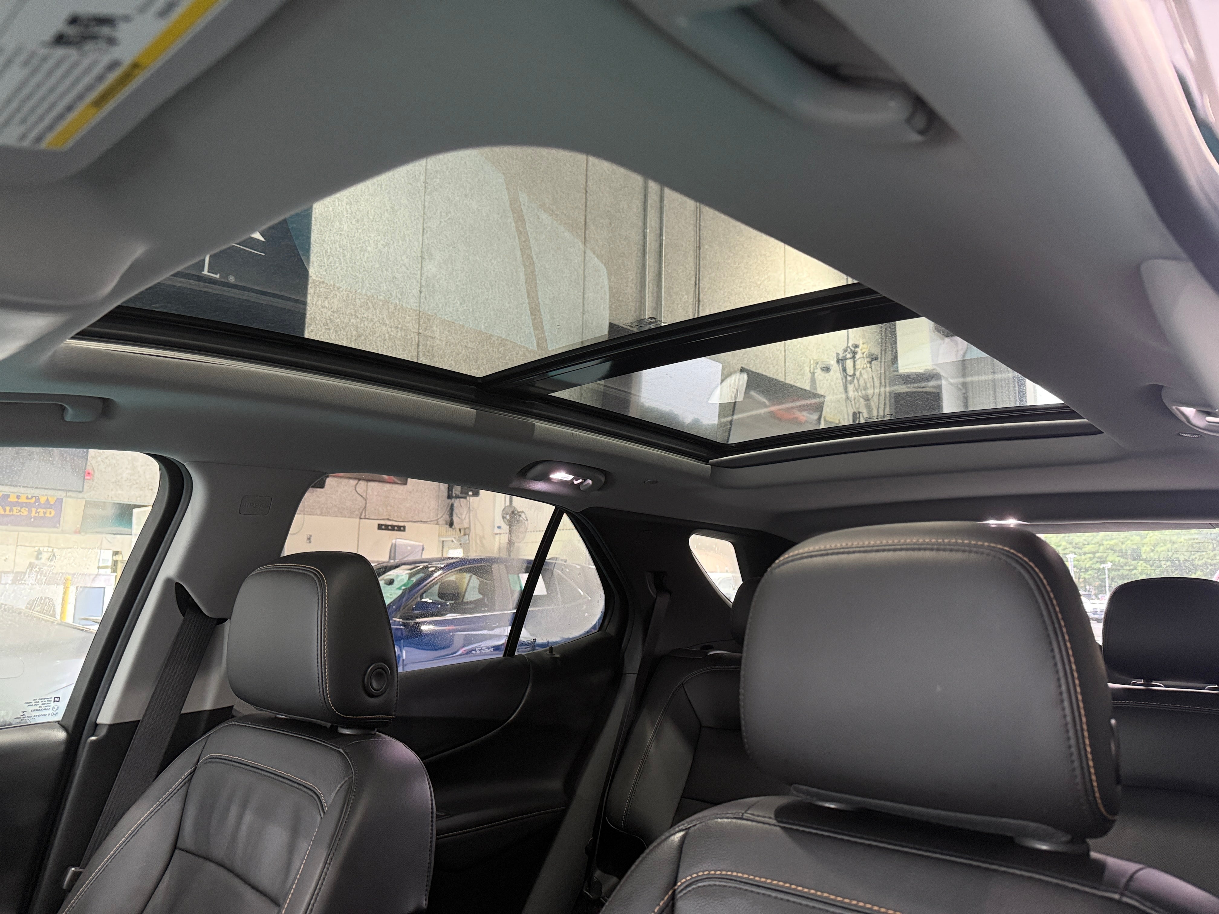 Used 2019 Chevrolet Equinox Premier with VIN 2GNAXYEX6K6243480 for sale in Pewaukee, WI