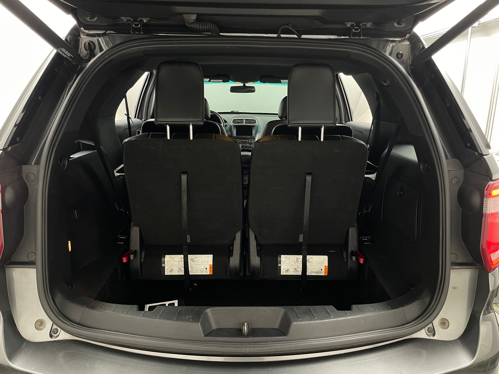 Thumbnail: 2016 Ford Explorer - 6