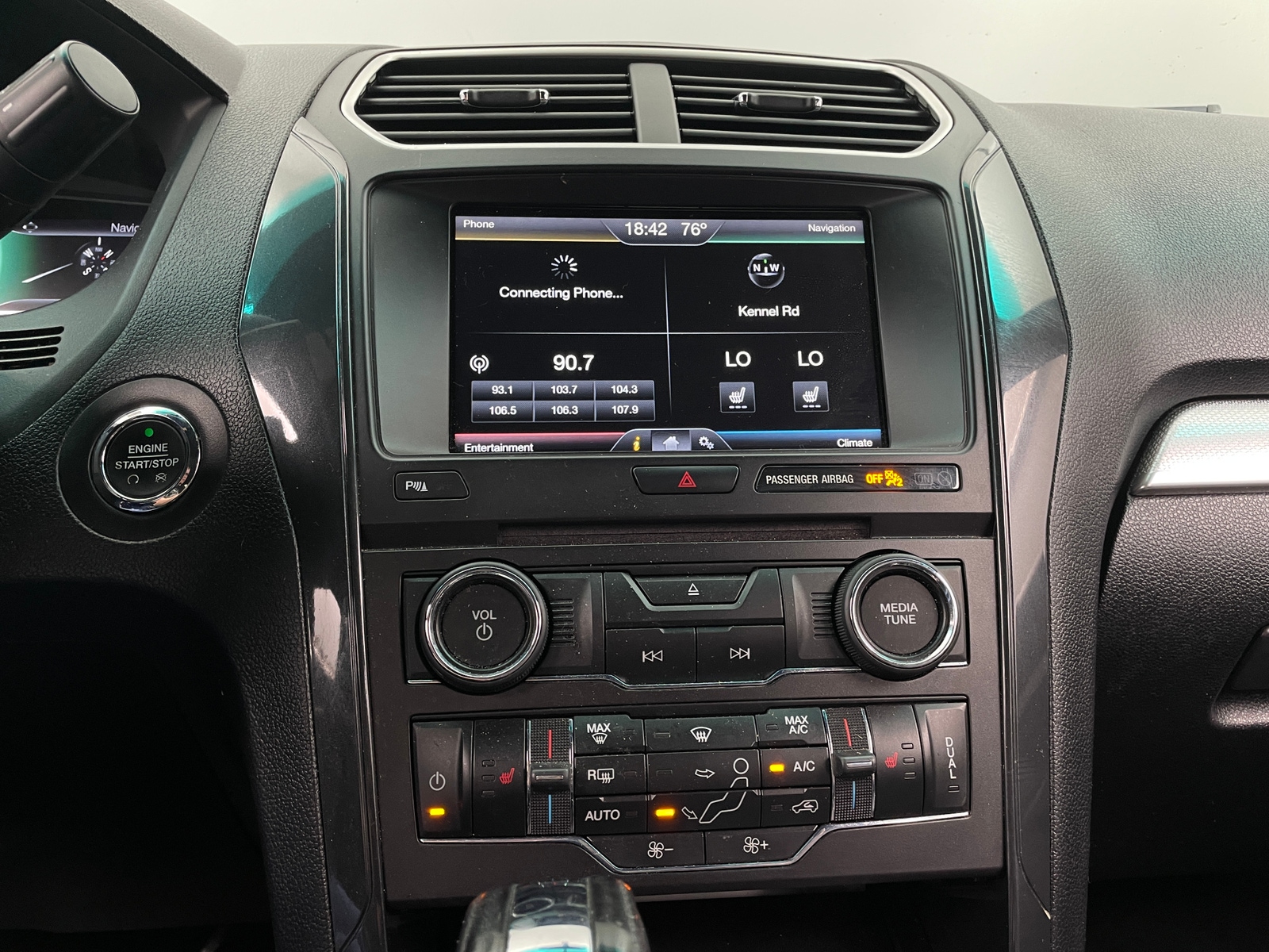 Thumbnail: 2016 Ford Explorer - 3