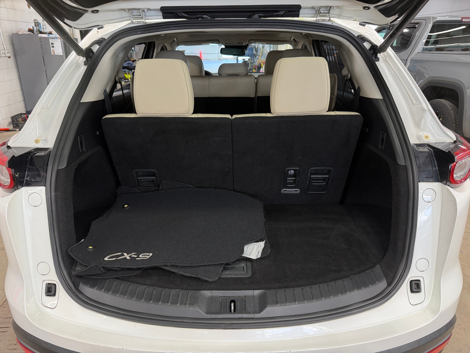 Thumbnail: 2017 Mazda CX-9 - 6