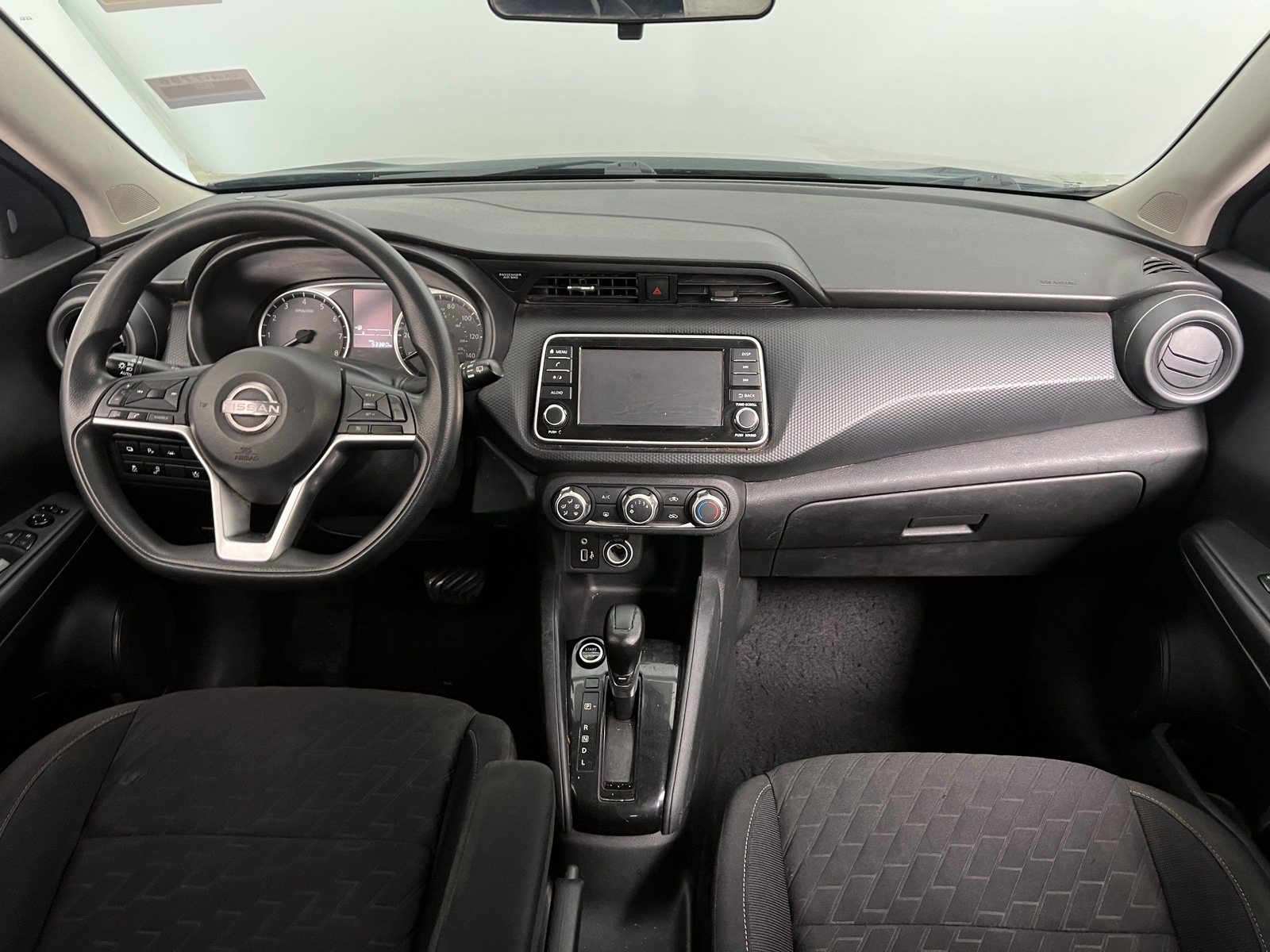 Thumbnail: 2022 Nissan Kicks - 3