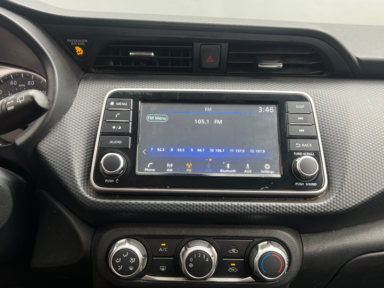 Thumbnail: 2022 Nissan Kicks - 4