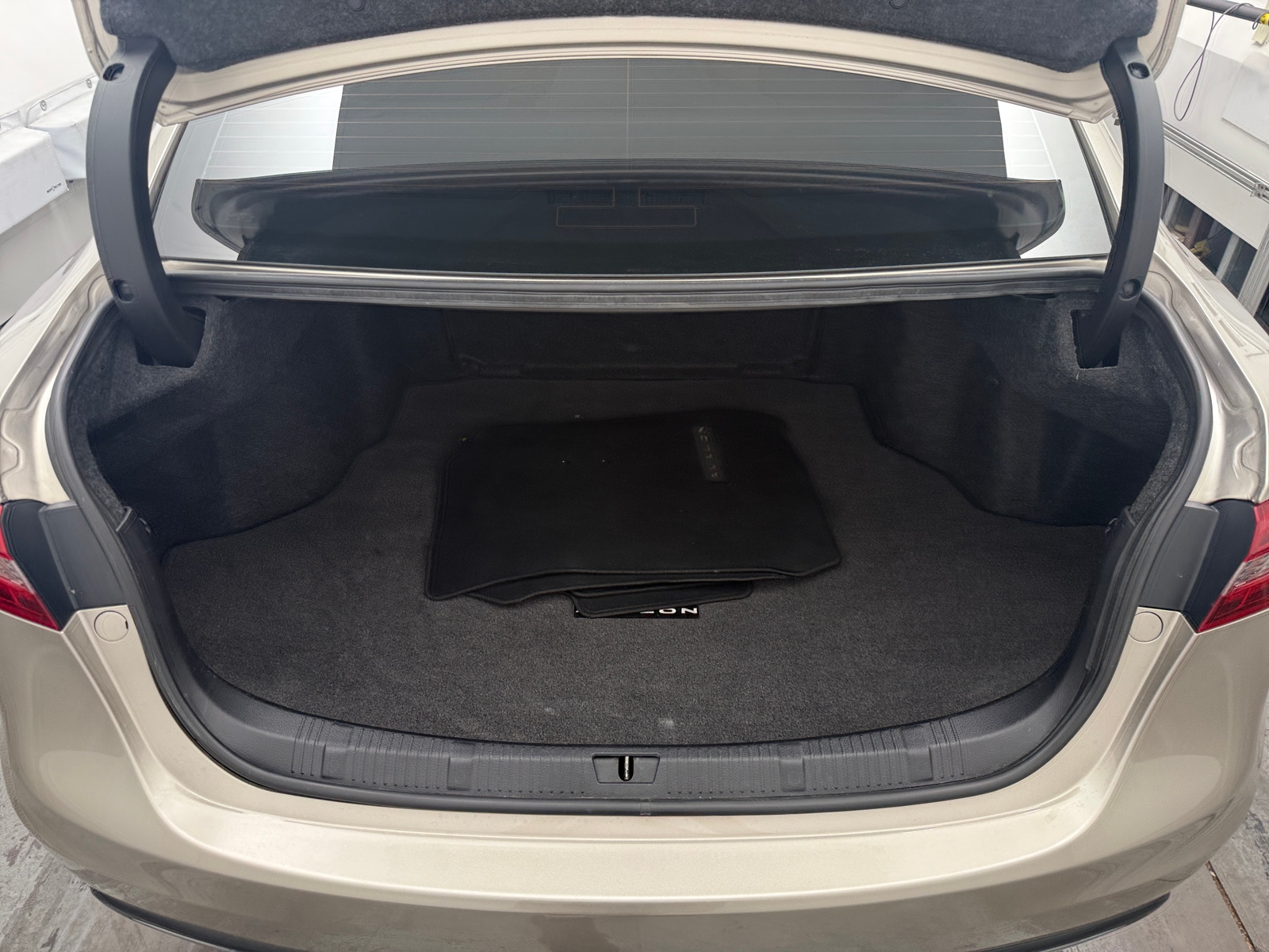 Thumbnail: 2018 Toyota Avalon - 6