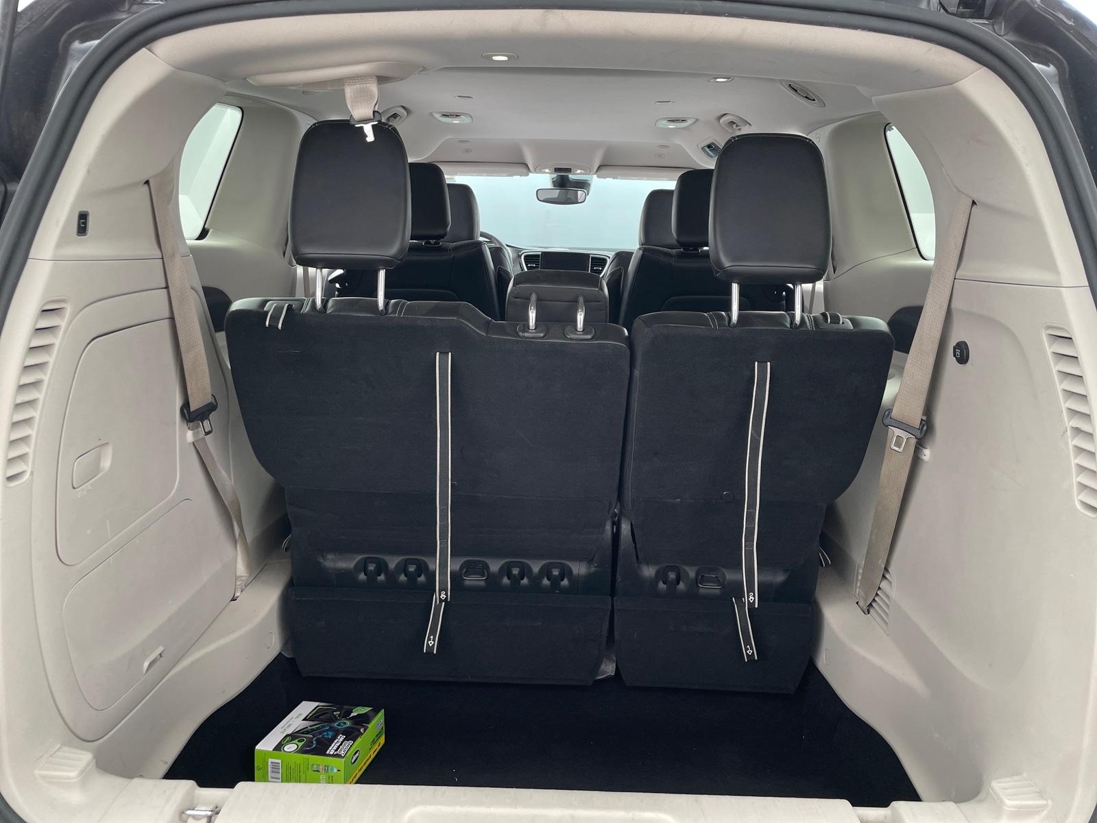 Thumbnail: 2023 Chrysler Pacifica - 6