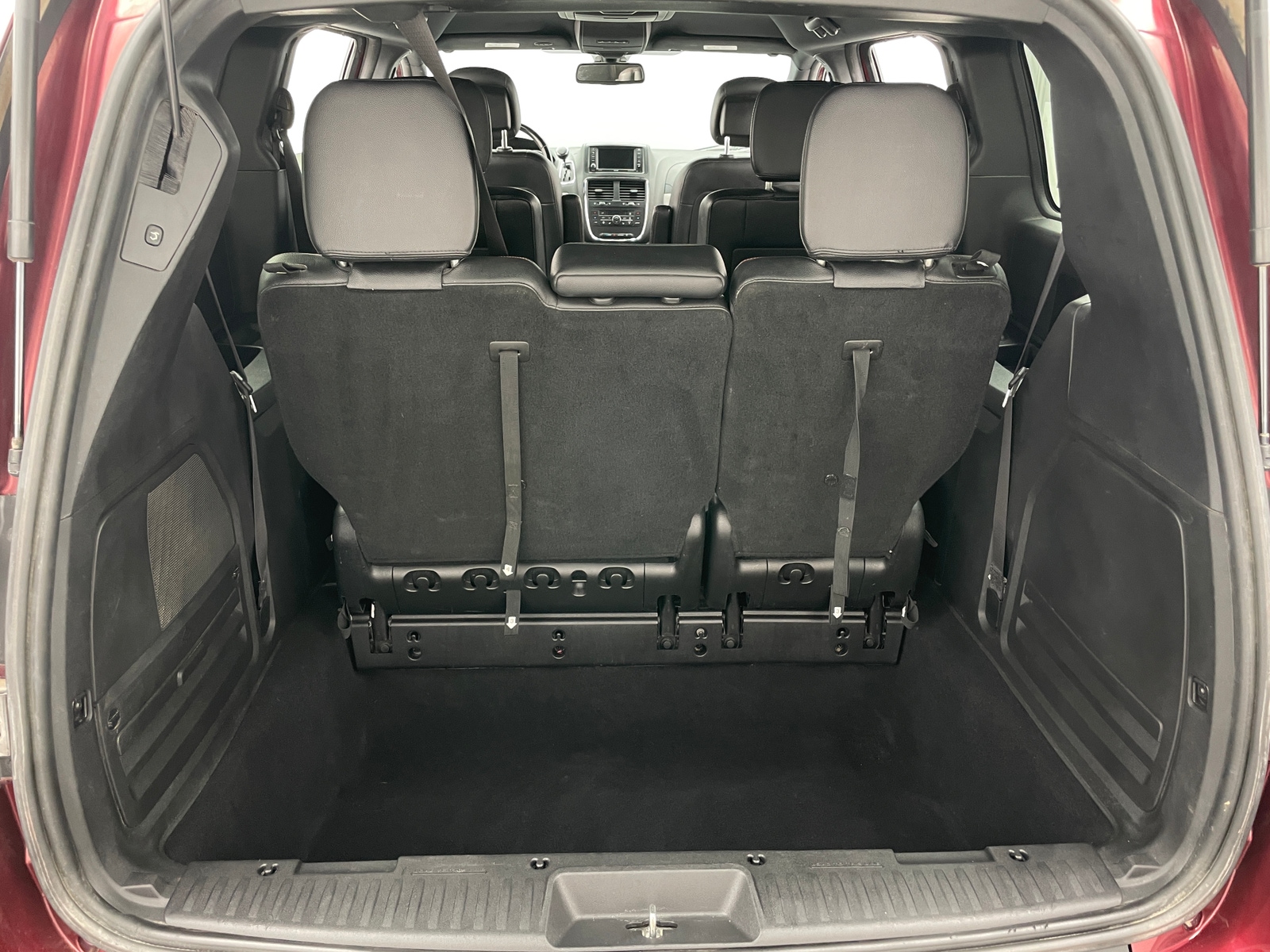Thumbnail: 2020 Dodge Grand Caravan - 6