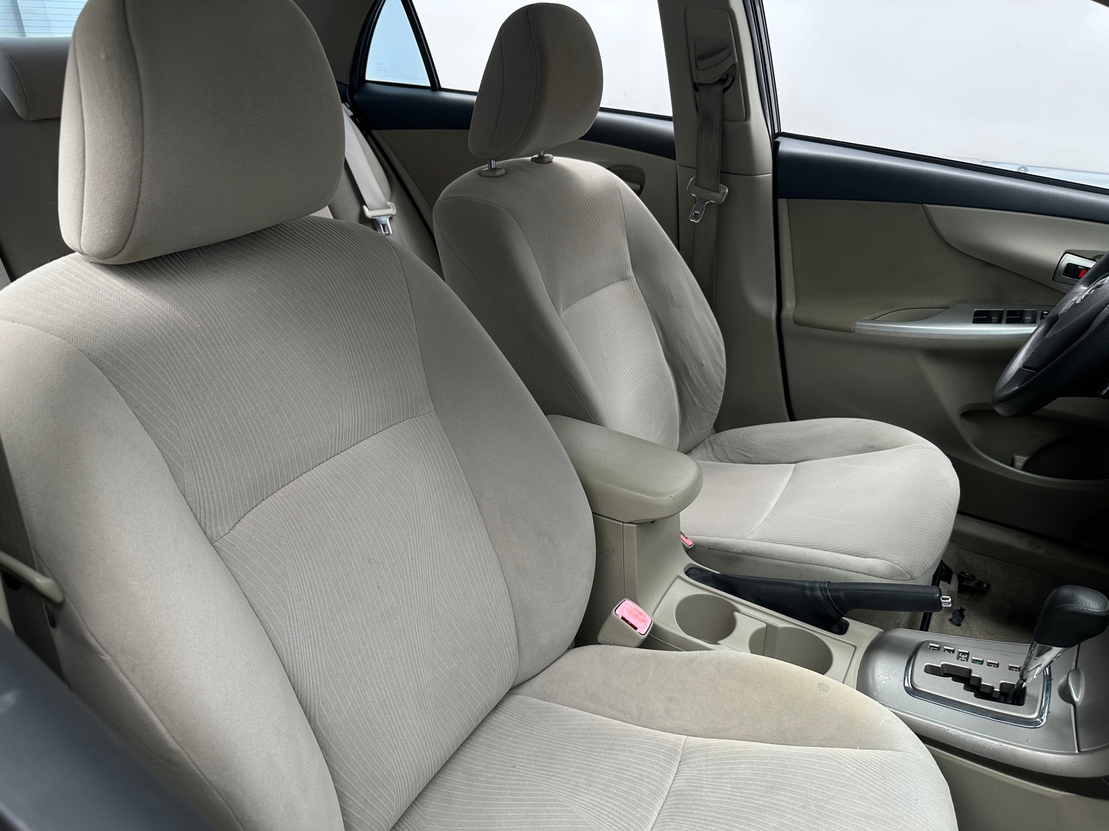 Thumbnail: 2011 Toyota Corolla - 2