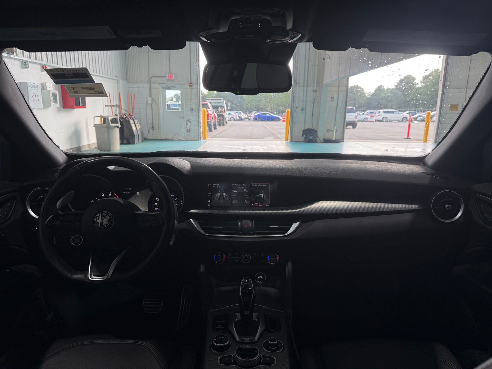 Thumbnail: 2023 Alfa Romeo Stelvio - 2