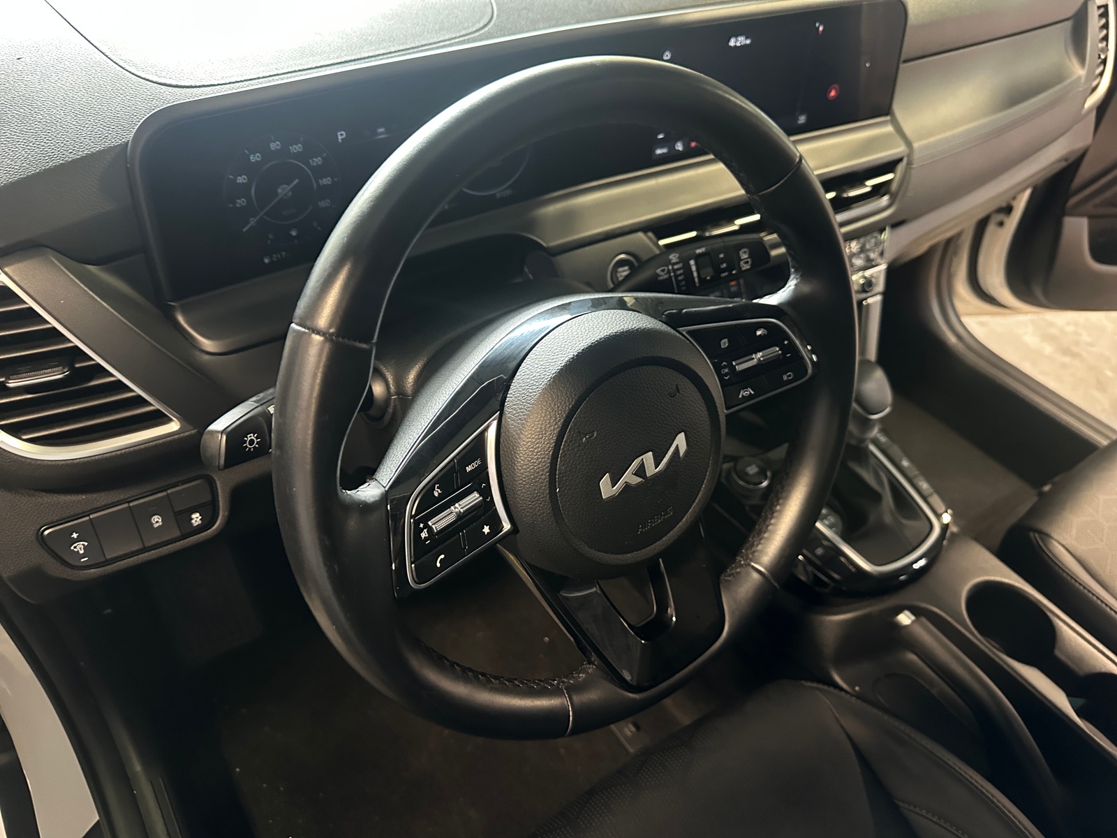 Thumbnail: 2024 Kia Seltos - 4