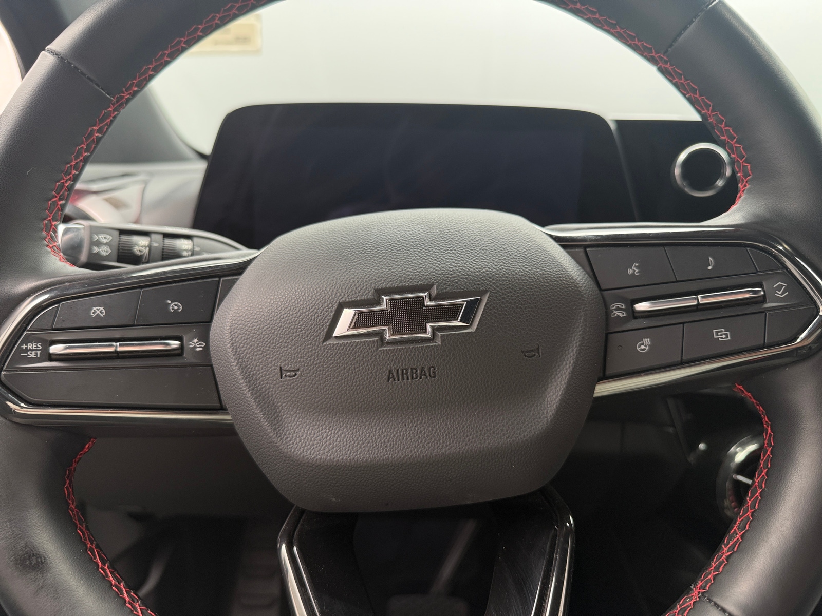 Thumbnail: 2024 Chevrolet Blazer EV - 4