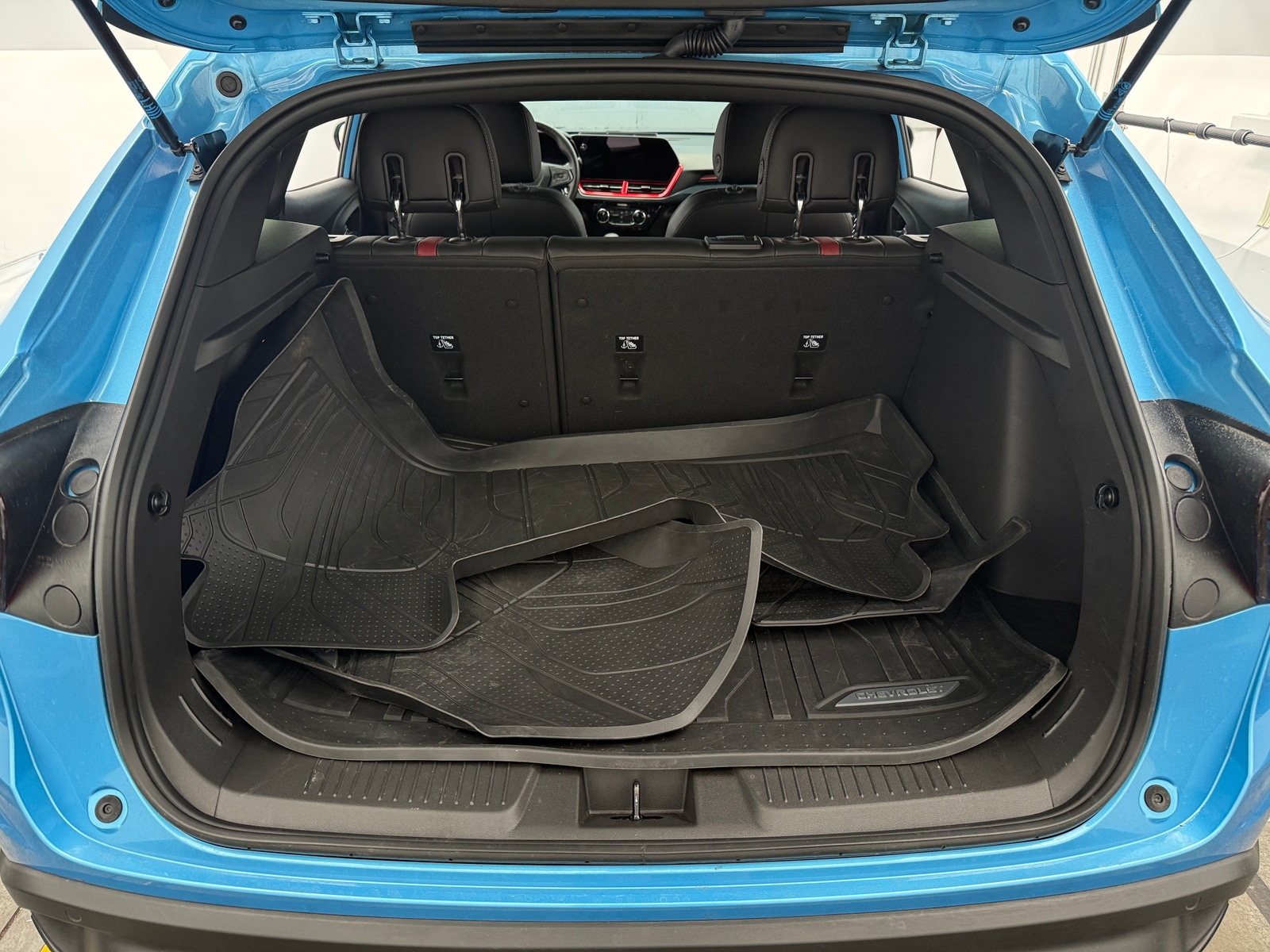 Thumbnail: 2025 Chevrolet Trax - 6