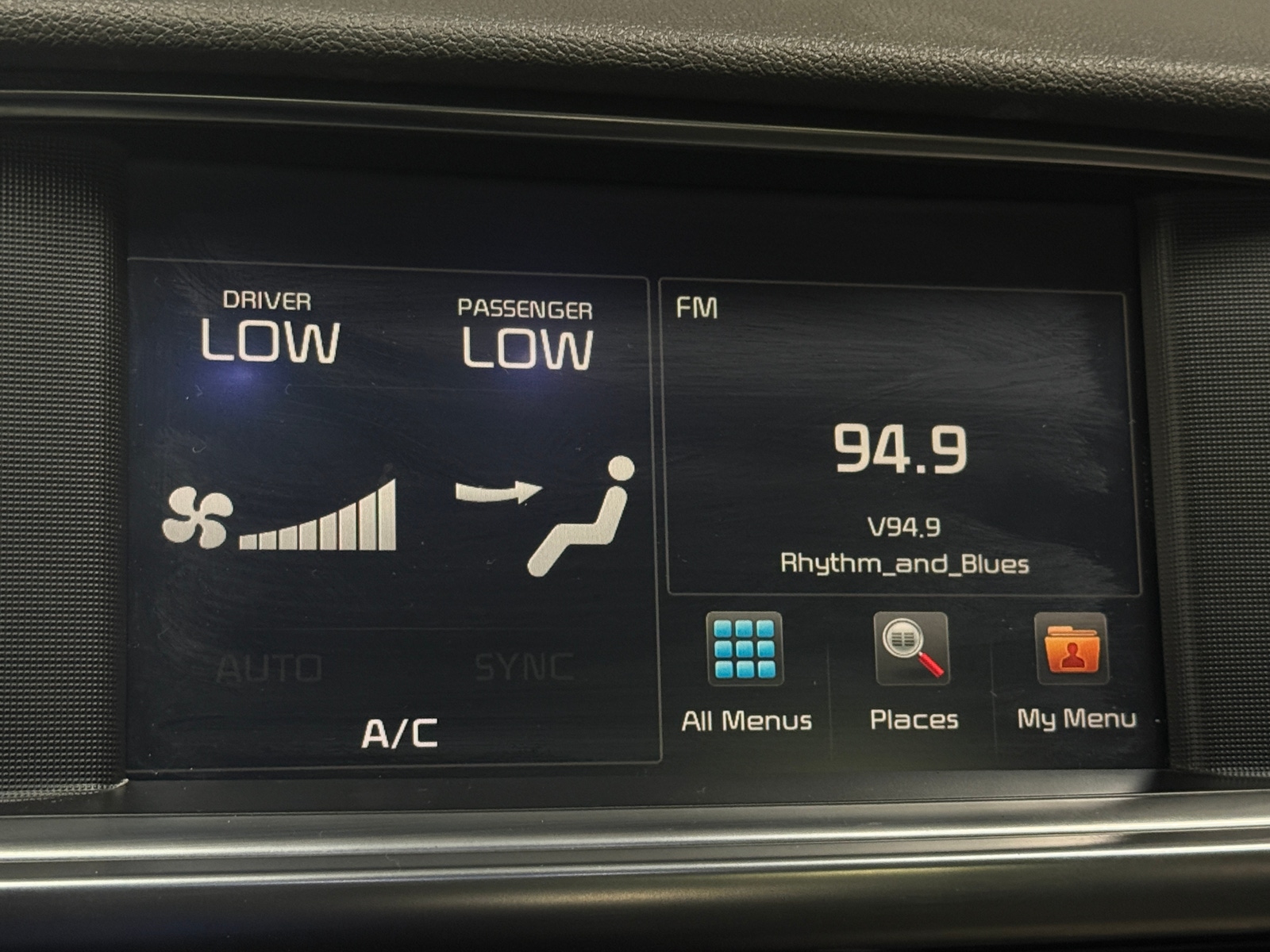 Thumbnail: 2016 Kia Optima - 3