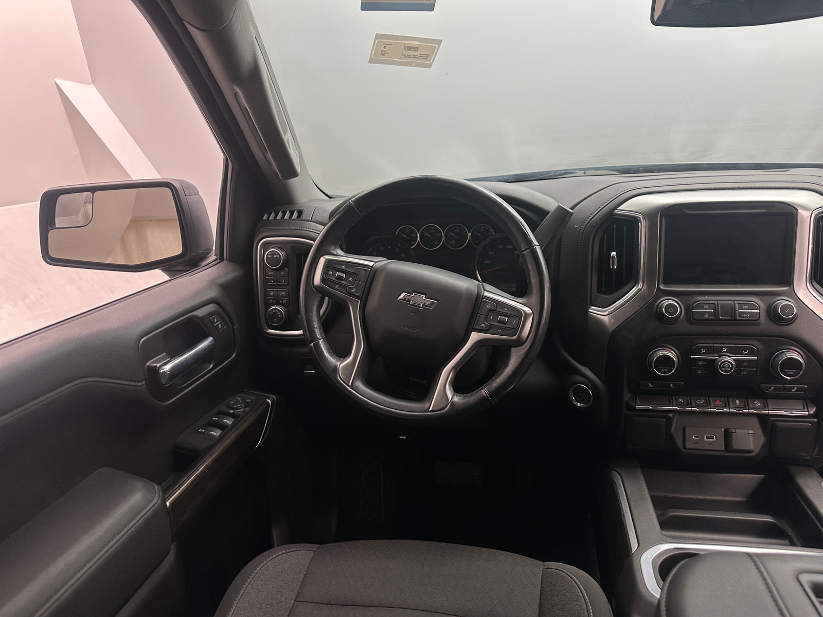 Thumbnail: 2021 Chevrolet Silverado 1500 - 5