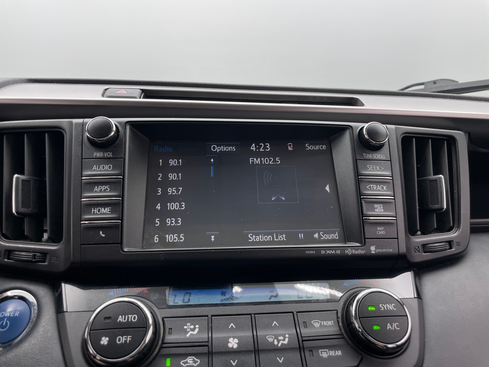Thumbnail: 2018 Toyota RAV4 - 4