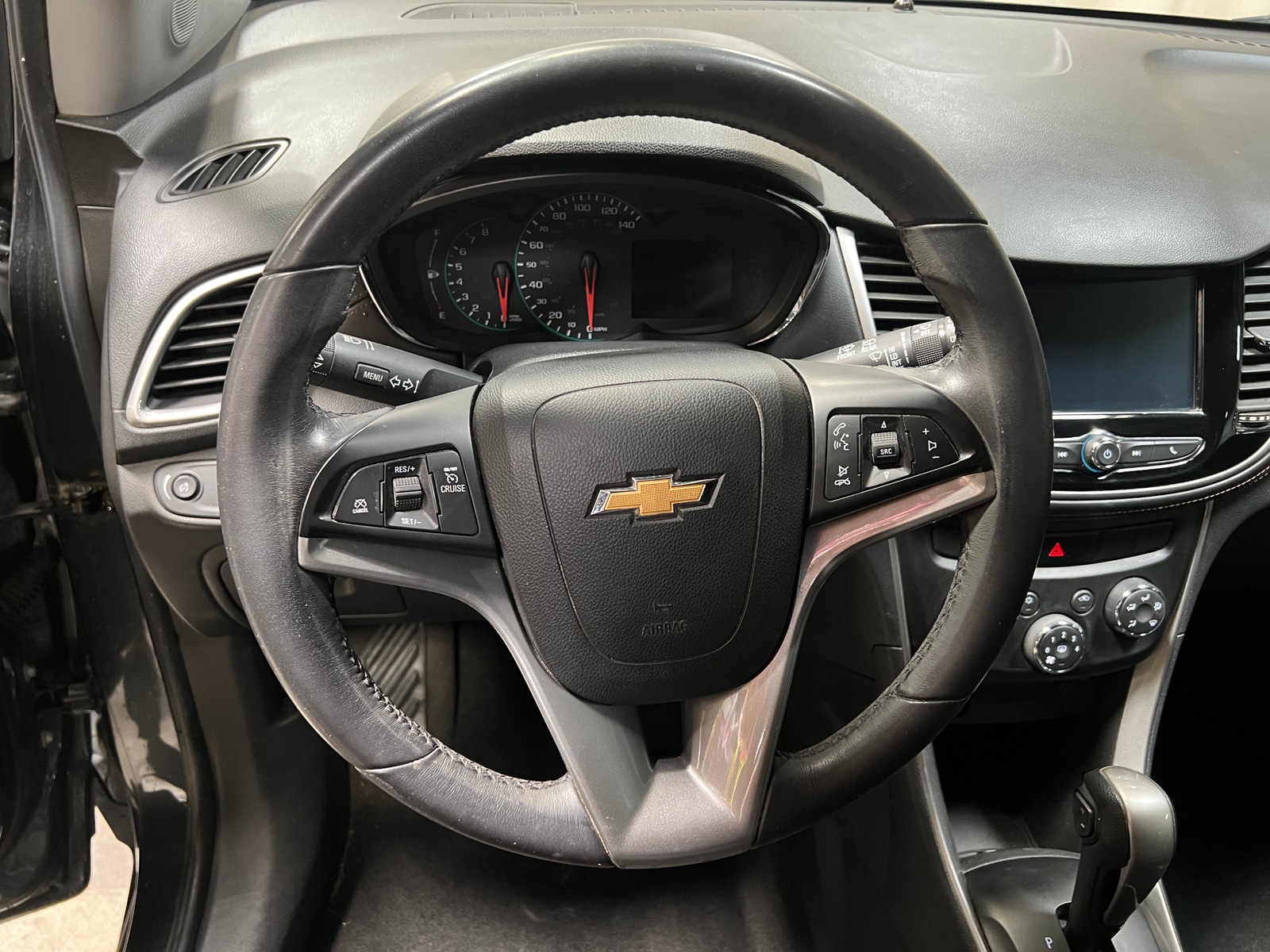 Thumbnail: 2017 Chevrolet Trax - 4