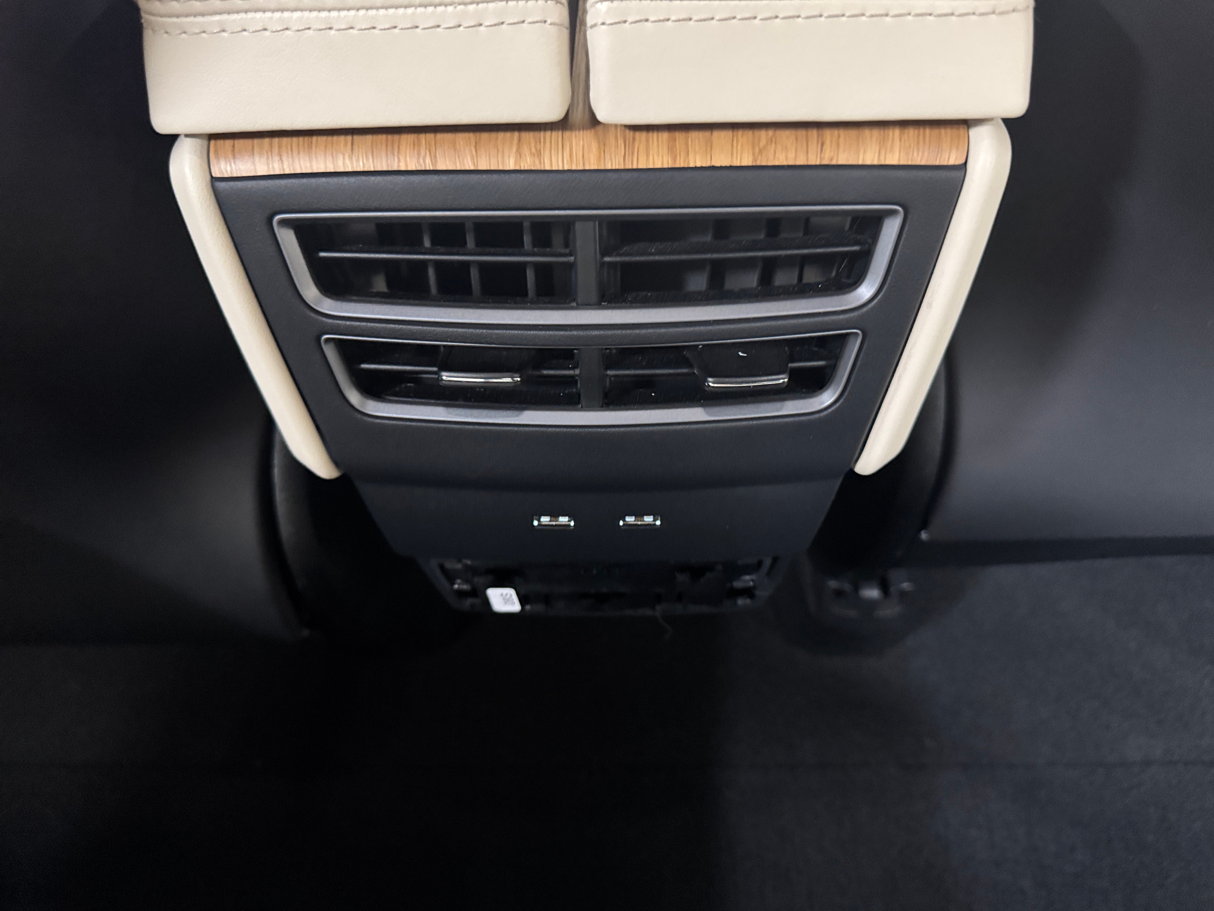 Used 2019 Tesla Model X Base with VIN 5YJXCDE2XKF184634 for sale in Auburn, WA