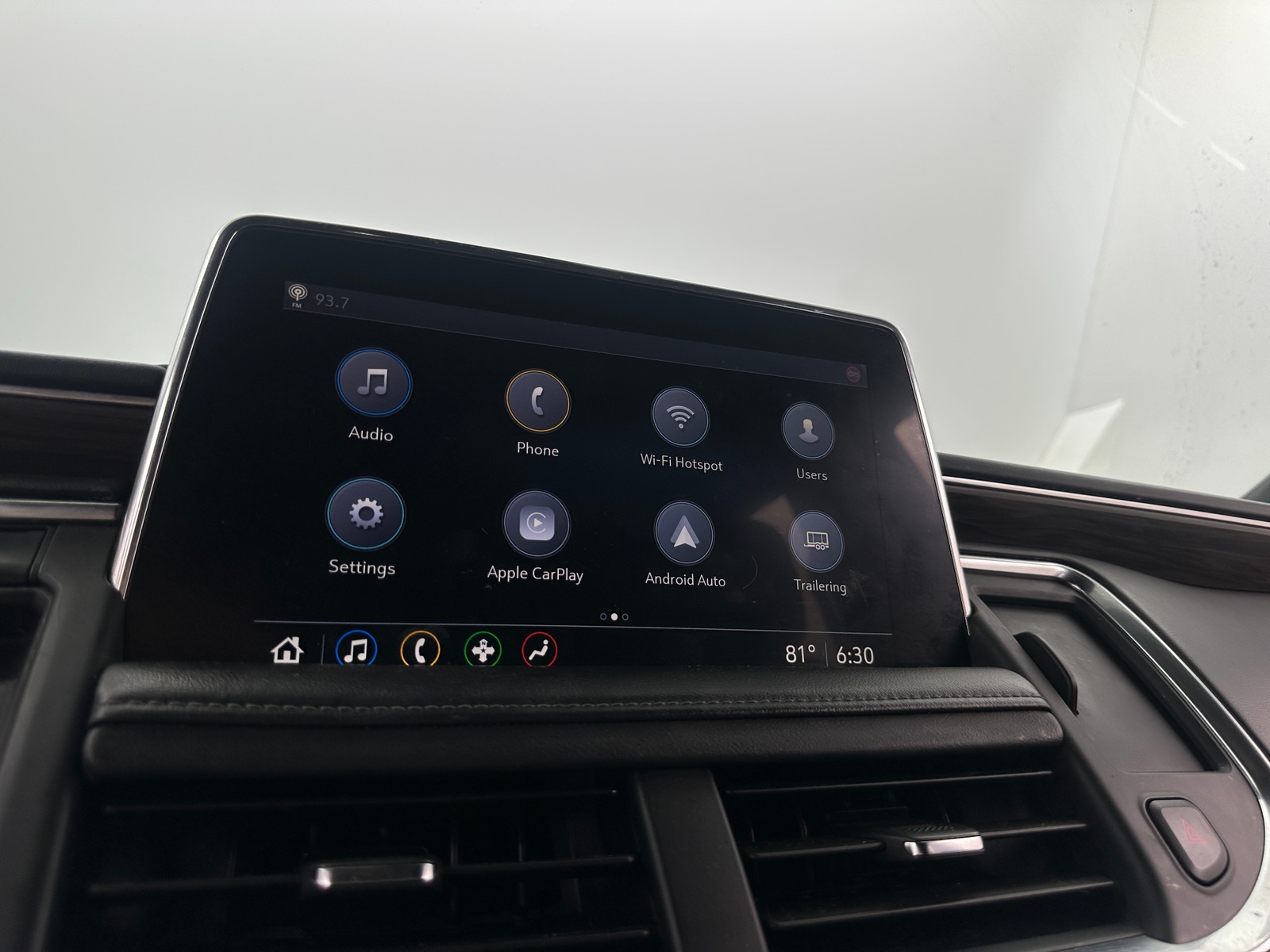 Thumbnail: 2021 Chevrolet Tahoe - 3
