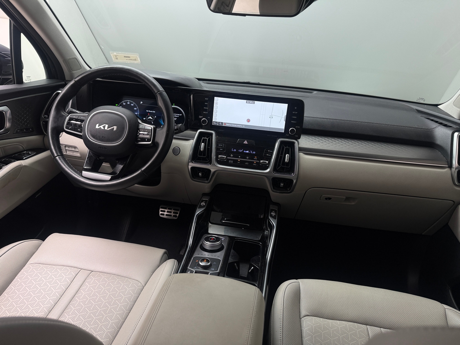 Thumbnail: 2023 Kia Sorento - 2