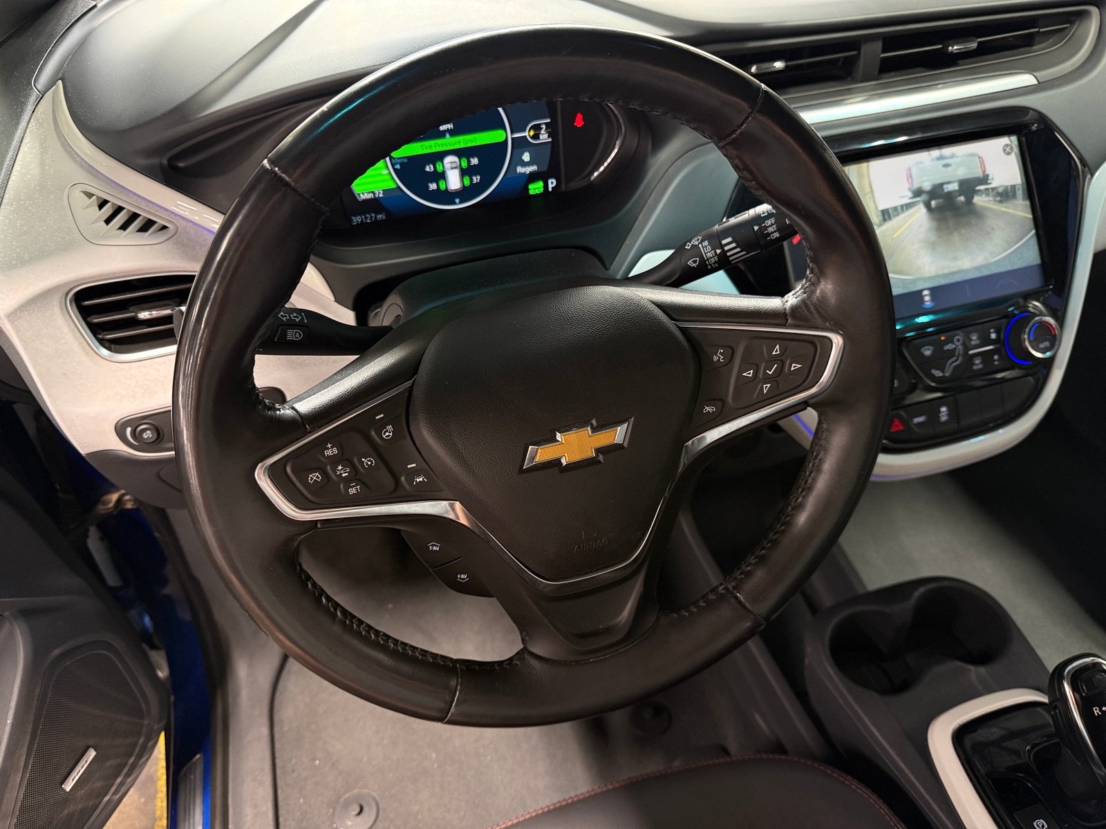 Thumbnail: 2017 Chevrolet Bolt EV - 4