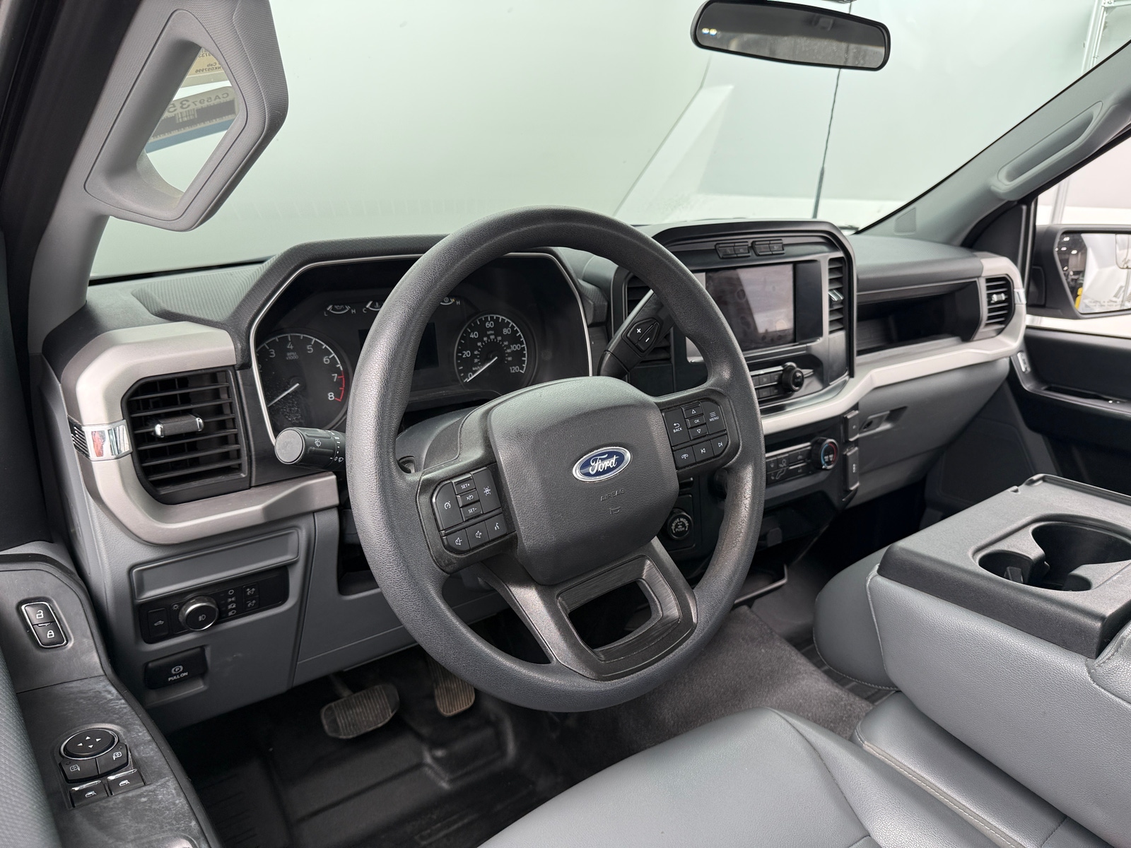 Thumbnail: 2022 Ford Econoline - 3