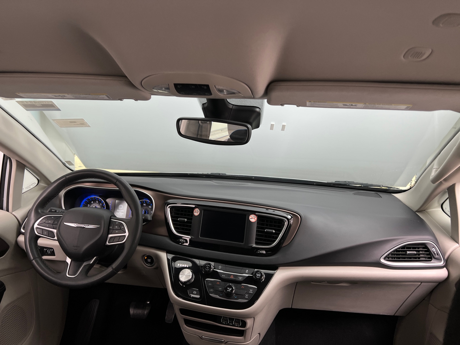 Thumbnail: 2023 Chrysler Voyager - 3