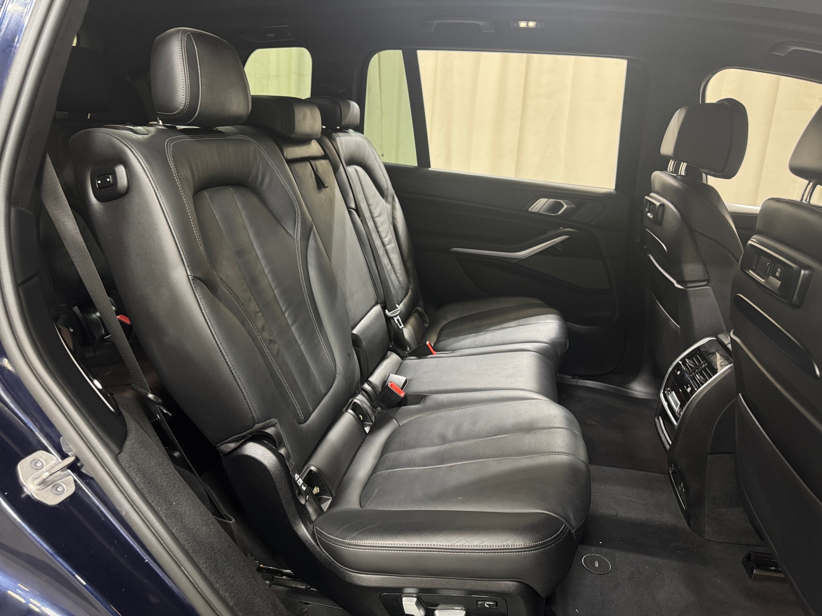 Thumbnail: 2021 BMW X7 - 5