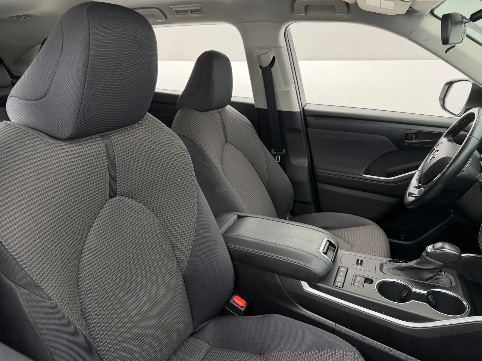 Thumbnail: 2020 Toyota Highlander - 2